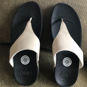 FITFLOPS SIZE 7